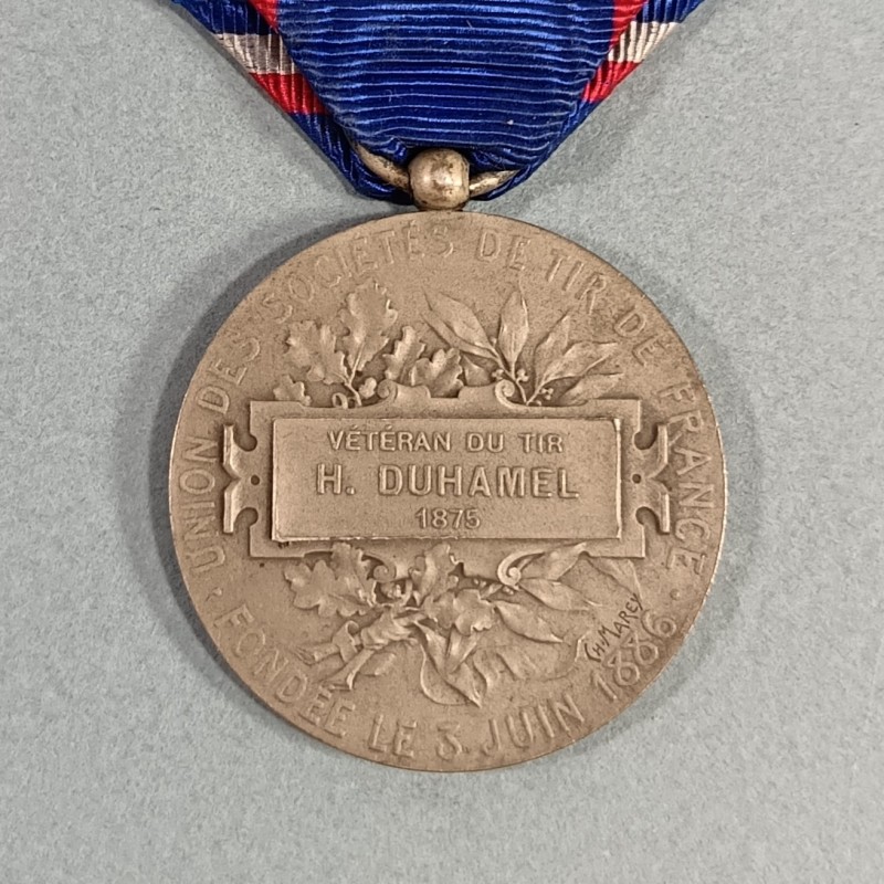 MEDAILLE DE L'UNION DES SOCIETES DE TIR DE FRANCE EN ARGENT ATTRIBUEE AU VETERAN DE TIR H. DUHAMEL EN 1875
